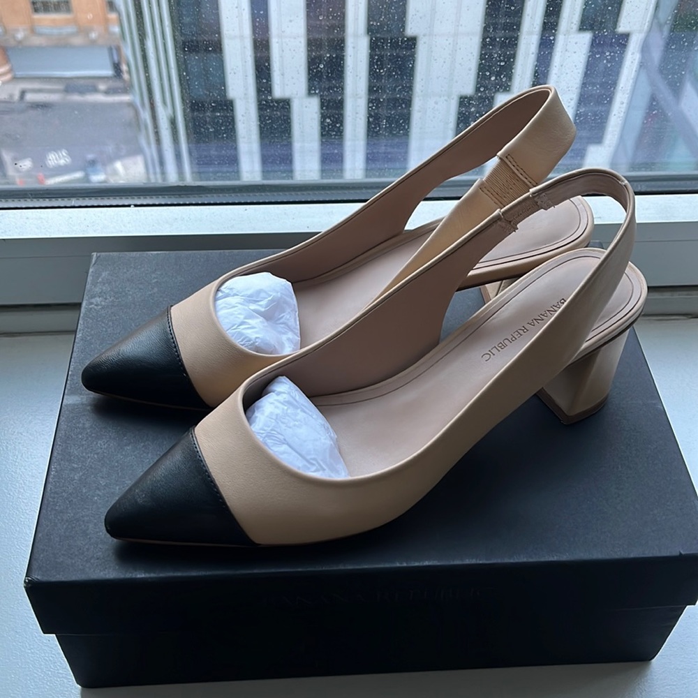 Banana Republic Nude Block Heel Sling Back
